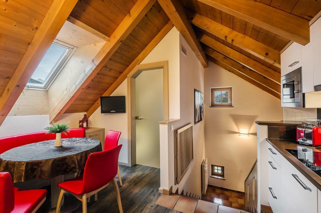 Taela Apartments San Cassiano  Dış mekan fotoğraf