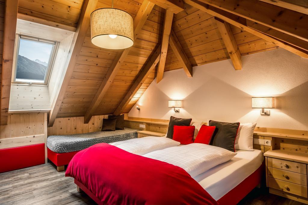 Taela Apartments San Cassiano  Dış mekan fotoğraf